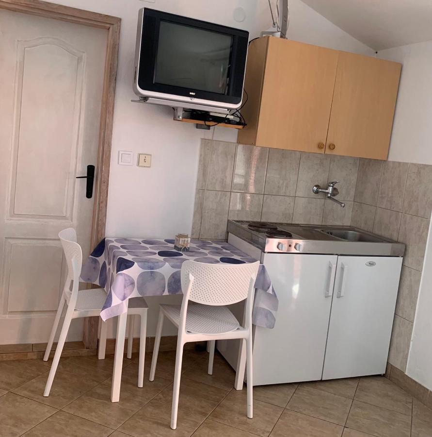 Apartmani Ivana Tivat Buitenkant foto