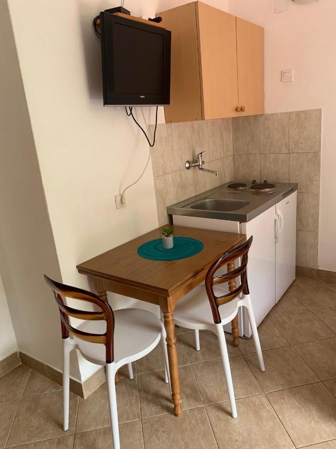 Apartmani Ivana Tivat Buitenkant foto