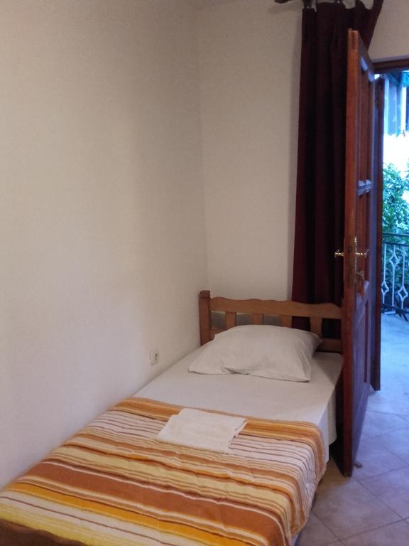 Apartmani Ivana Tivat Buitenkant foto