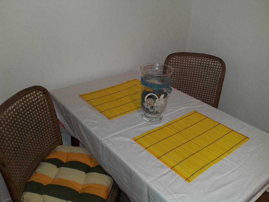 Apartmani Ivana Tivat Buitenkant foto